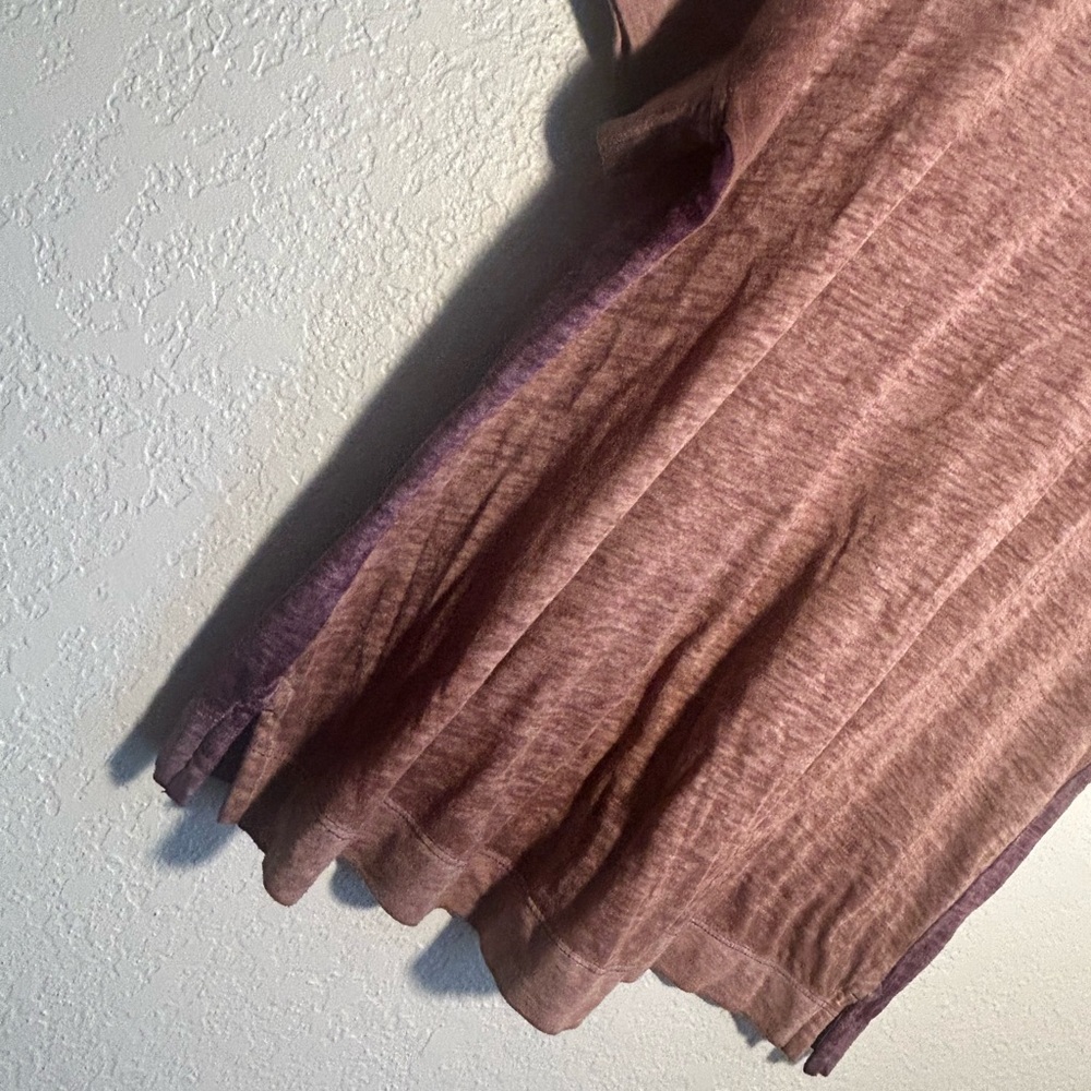 ATHLETA Acid Wash Shades of Purple flowy shirt ๐ Size Medium - Picture 4 of 4
